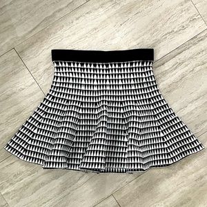 NEW Forever 21 Mini Skirt